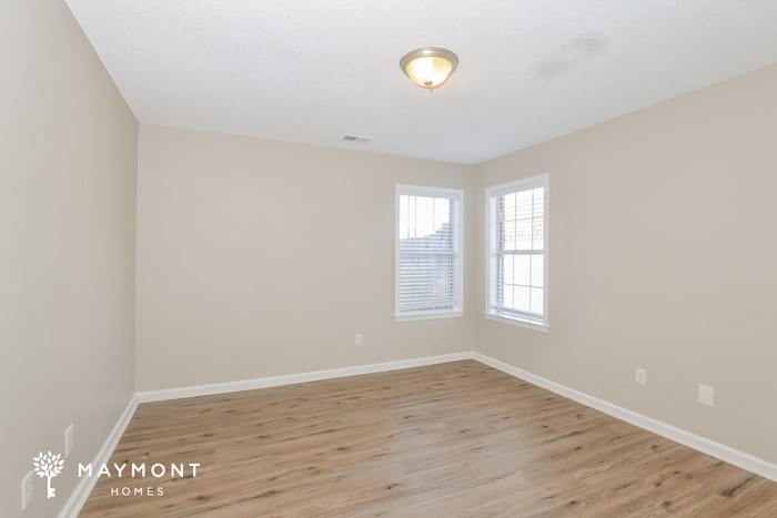 Building Photo - 2402 Mason Dr