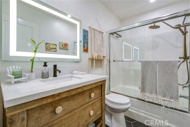 Building Photo - 832 Camino De Los Mares