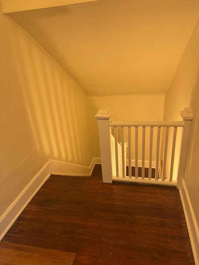 Building Photo - 20-22 Elizabeth St