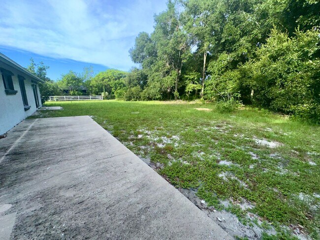 Building Photo - Huge 4/3 home in Lake Mary