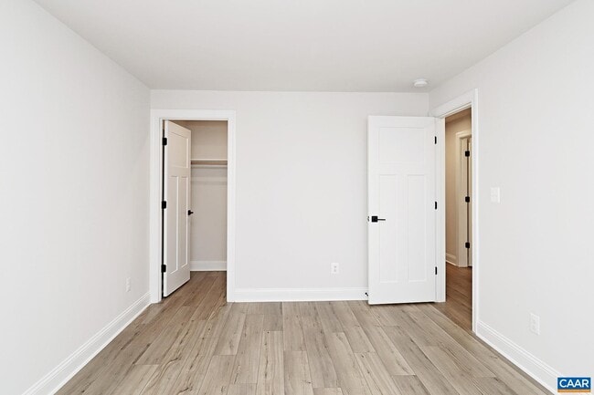 Building Photo - 2405 Anlee Rd