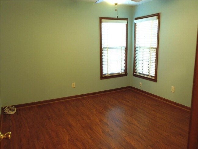 Building Photo - 4865 Camberbridge Dr