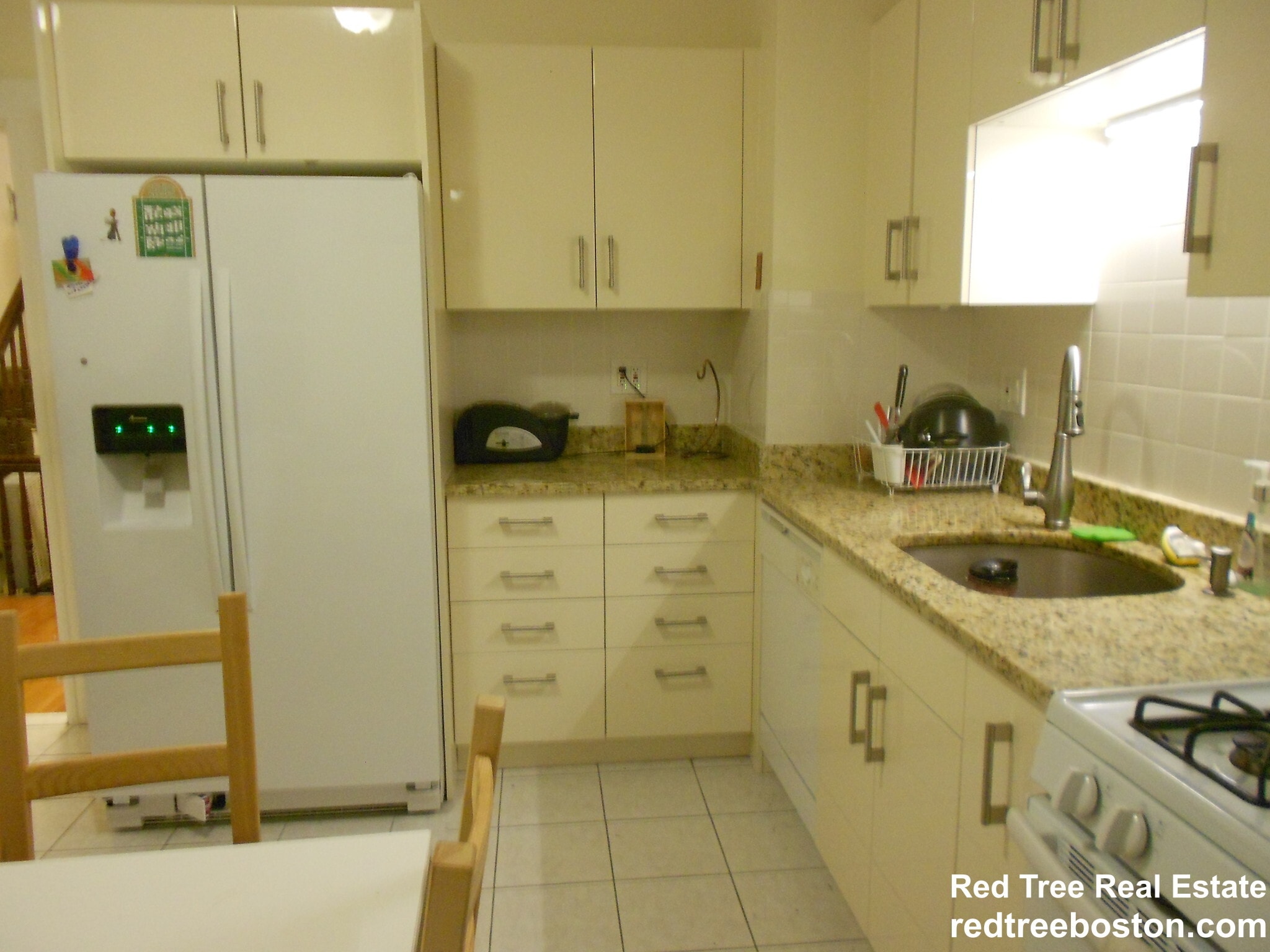 Building Photo - 63 Fairbanks St