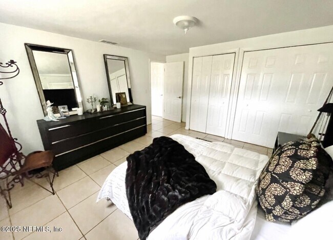 Building Photo - 28541 Trigg Rd