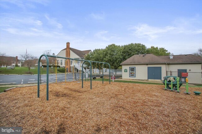 Building Photo - 3038 Jacobs Garden Ln