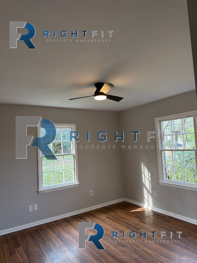 Building Photo - Cozy Columbus Home