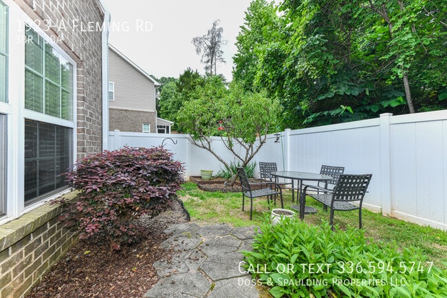 Building Photo - 1923 Fleming Rd