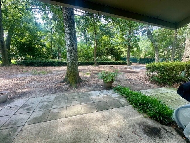 Building Photo - Two Bedroom Single Level Condo at Woodlake on Hilton Head Island!