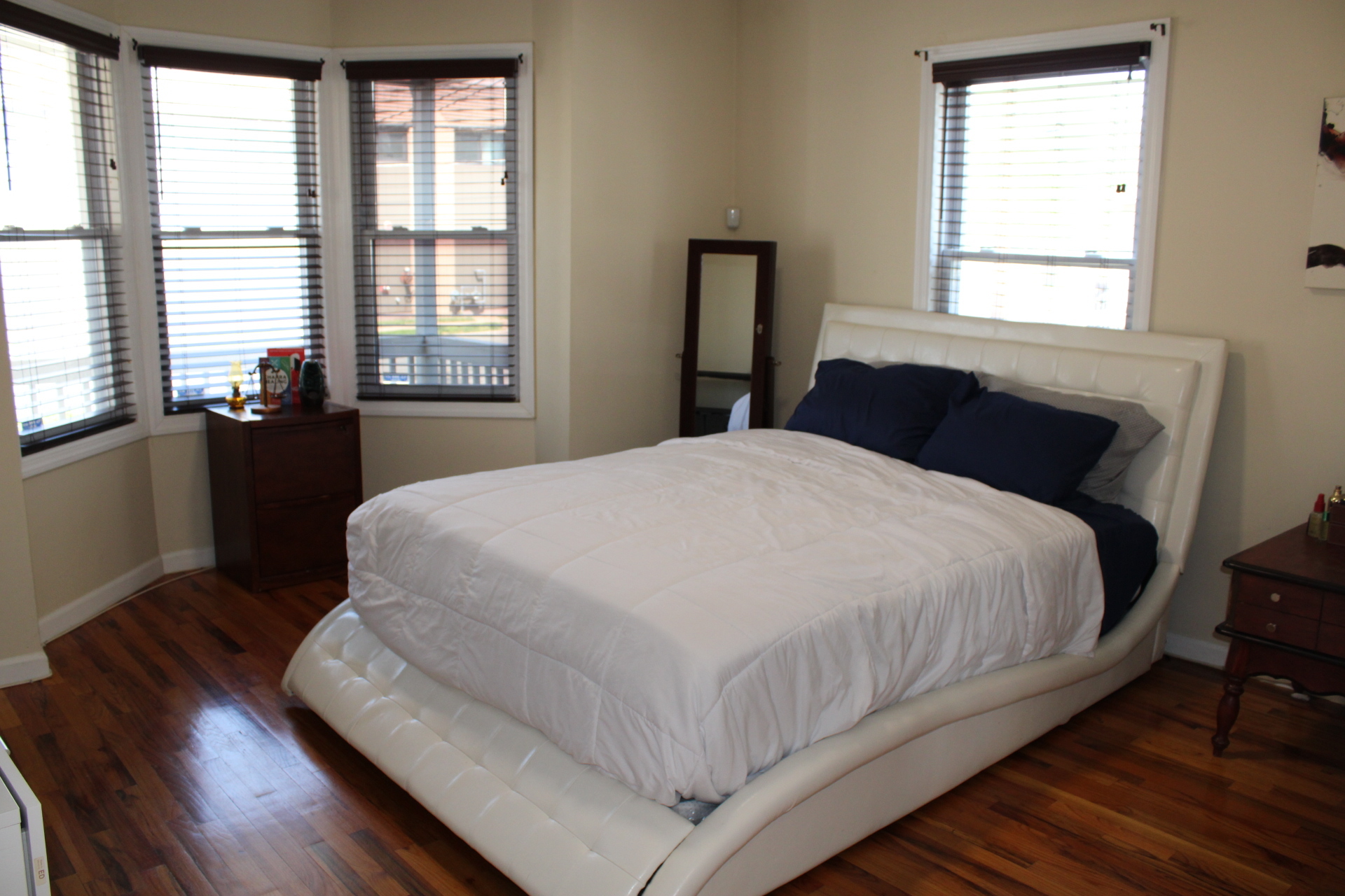 Furnished Primary Bedroom - 30 Willow St