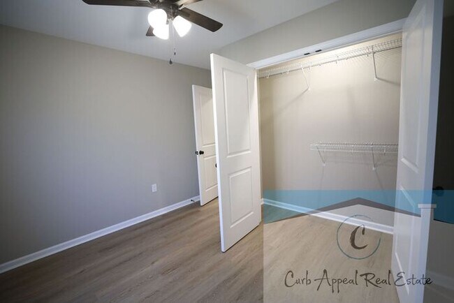 Building Photo - Move in special of $800!! Beautiful new construction 3 bed / 2 bath home - Lake City