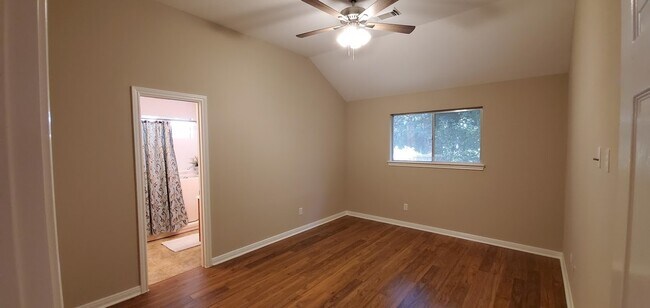 Building Photo - 1207 Toby Ln