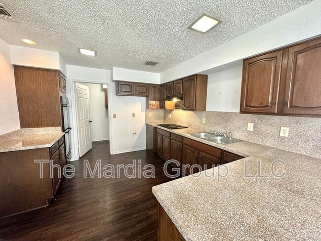 Building Photo - 13217 Fall Manor Dr