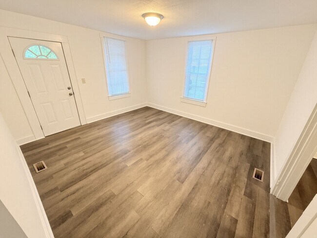 Building Photo - 1510 Whatley St