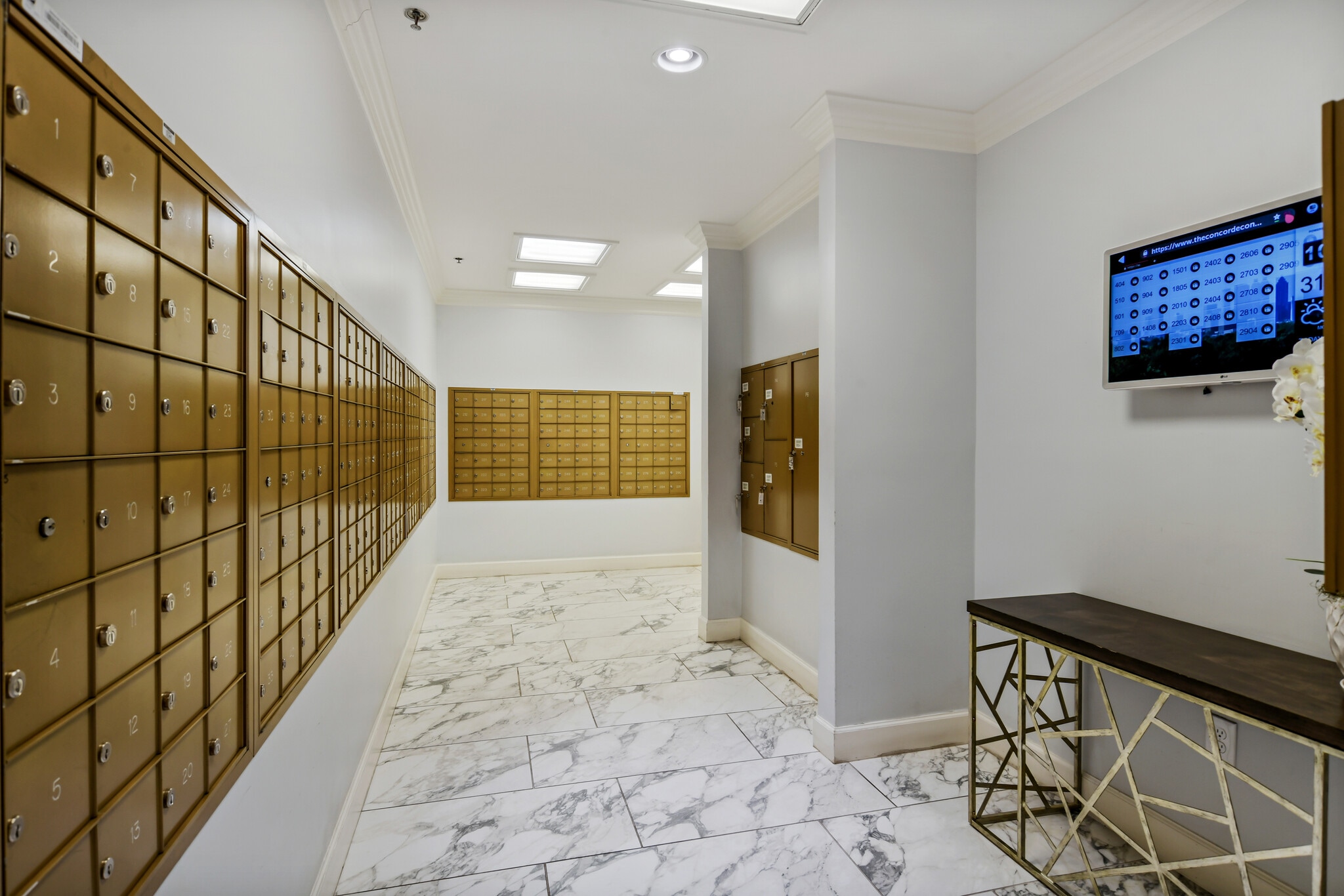 Mail Room - 2870 Pharr Court South NW