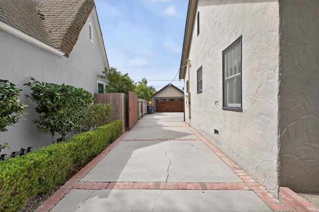 Building Photo - Explore a Piece of History in this Gem Hom...