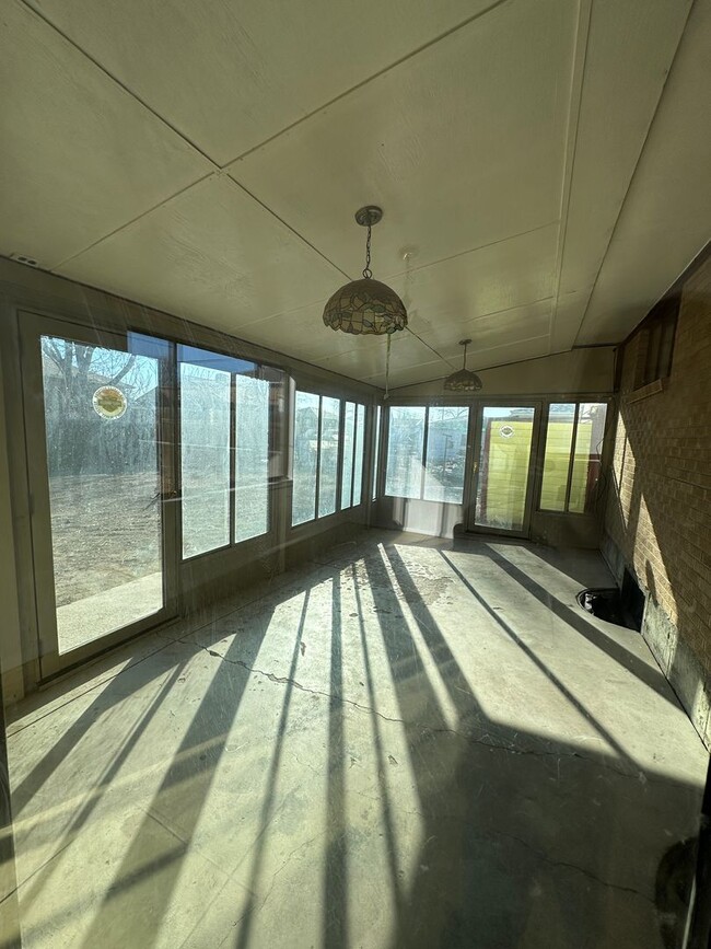 Building Photo - Single Family House in Denver near by I-25