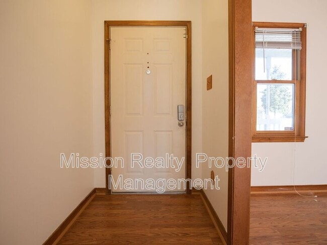 Building Photo - 7412 Pineleaf Dr