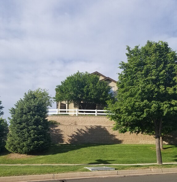View from street. End unit. Beautiful views! - 6964 ASH CREEK HTS