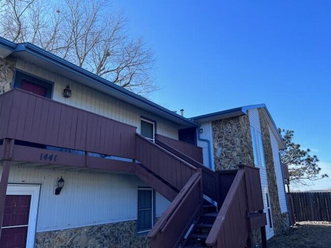 Primary Photo - 1441 N. Smith Ct #4