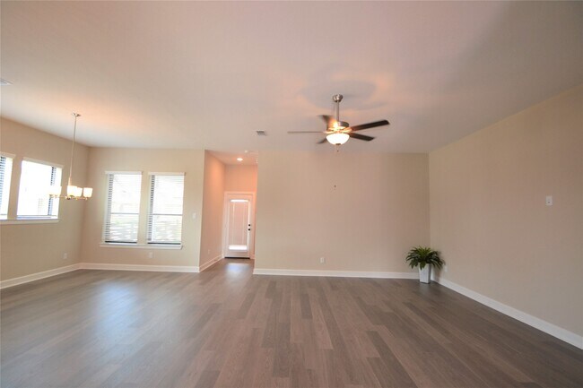 Building Photo - 3207 Kindred Wy