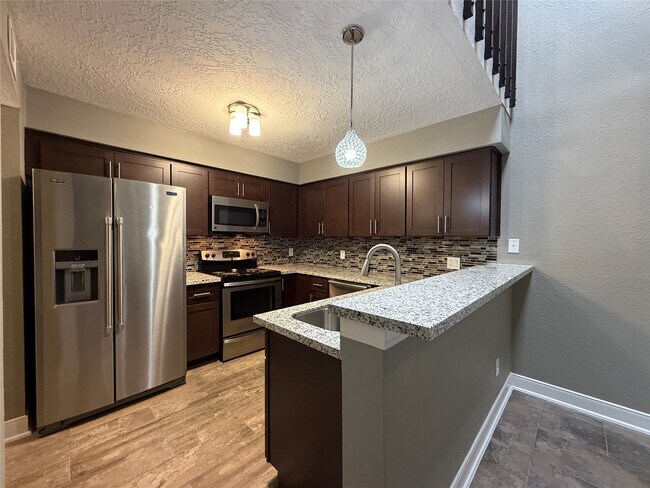 Building Photo - 2611 Grants Lake Blvd