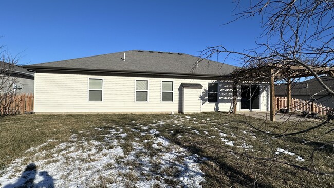 Building Photo - 5805 Abbington Ct