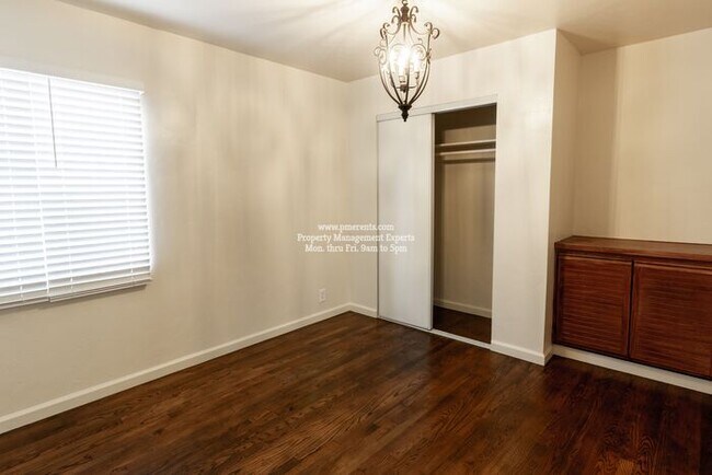 Building Photo - 2745 Princeton Ave