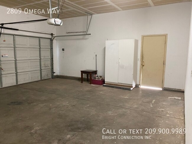 Building Photo - 2809 Omega Way