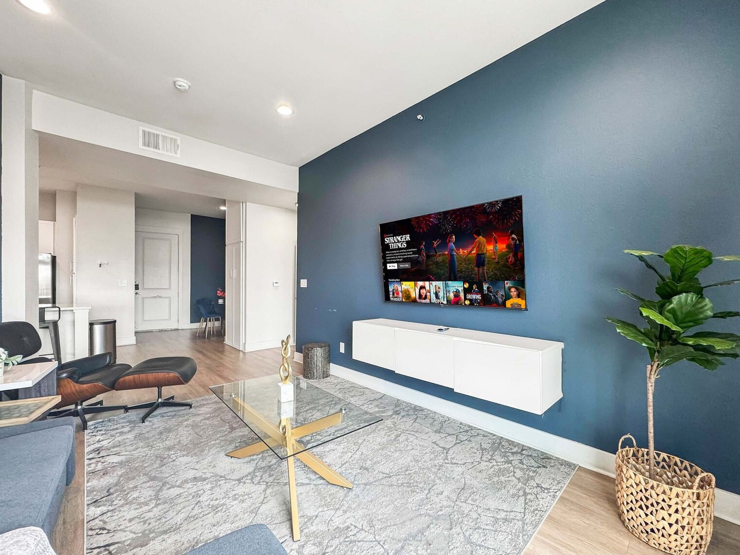 Building Photo - 2916 Indiana St