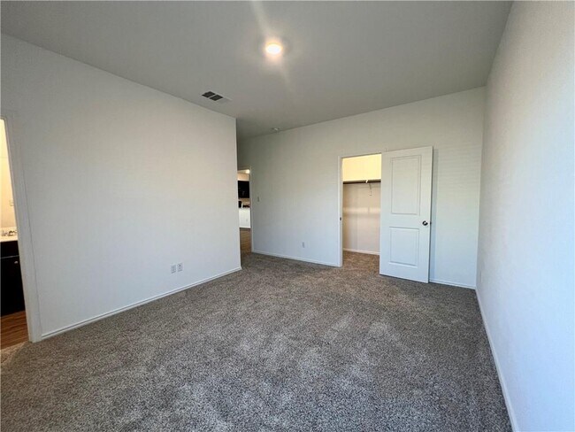 Building Photo - 1204 Rio Frio Ln