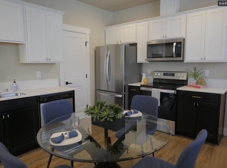 Building Photo - 1096 E Fairhaven Ave