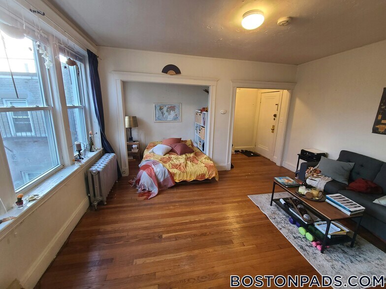 Building Photo - 1171 Boylston St
