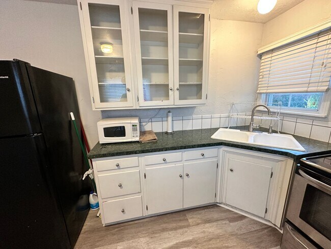 Building Photo - 2 Bed 1 Bath NW OKC