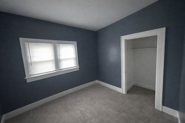 Building Photo - 444 N Chester Ave