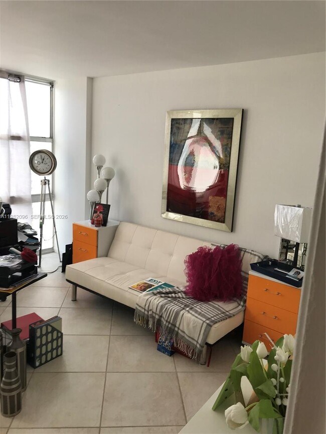 Building Photo - 2841 N Ocean Blvd