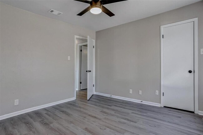 Building Photo - 3014 Northridge Dr