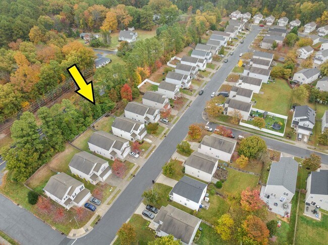 Building Photo - Fantastic 4 Bedroom, 3 Bath home near Brier Creek & RDU, Fenced-in Yard, Bonus Room, Pet Friendly!