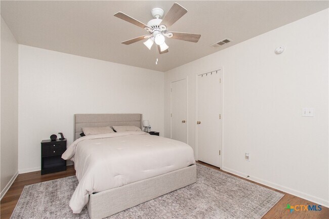 Building Photo - 1606 Yuma Trail