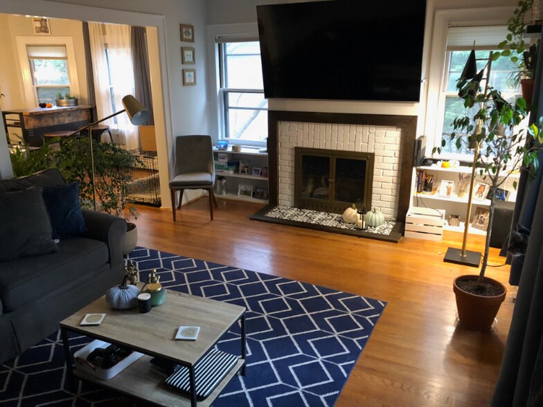 Building Photo - 98 Lancaster Rd