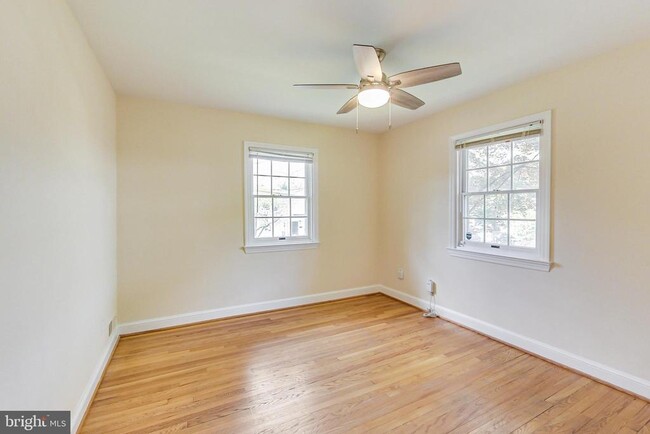 Building Photo - 4709 Edgefield Rd