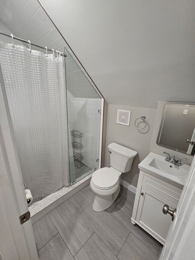 Building Photo - First Offering - 4BR/2BA Brick Cape Cod - ...
