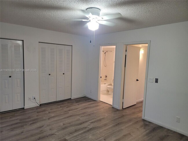 Building Photo - 151 SW 134th Way