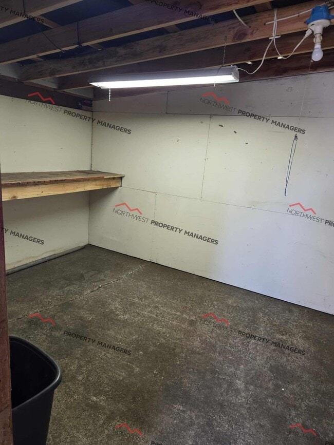 Building Photo - 105 Engle Dr
