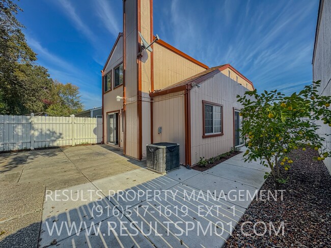 Building Photo - Fresh Clean & Upgraded 3 Bedroom in Rocklin!