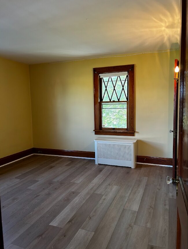 Building Photo - 540 Ripple St