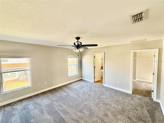 Building Photo - 2503 Aventurine St