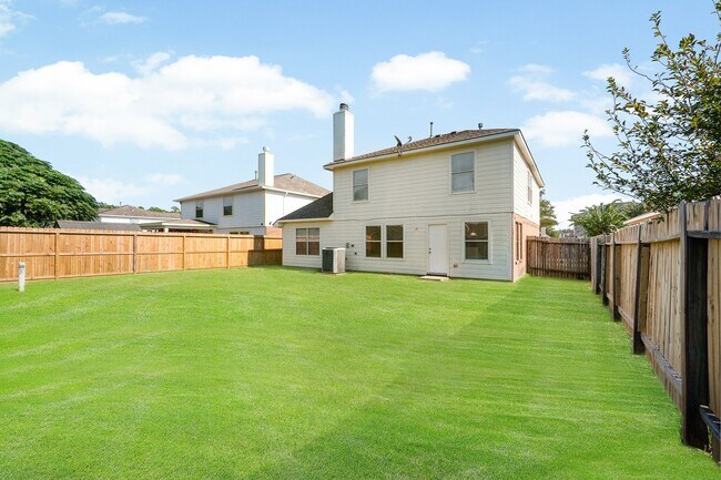 Building Photo - 5111 Caymus Dr