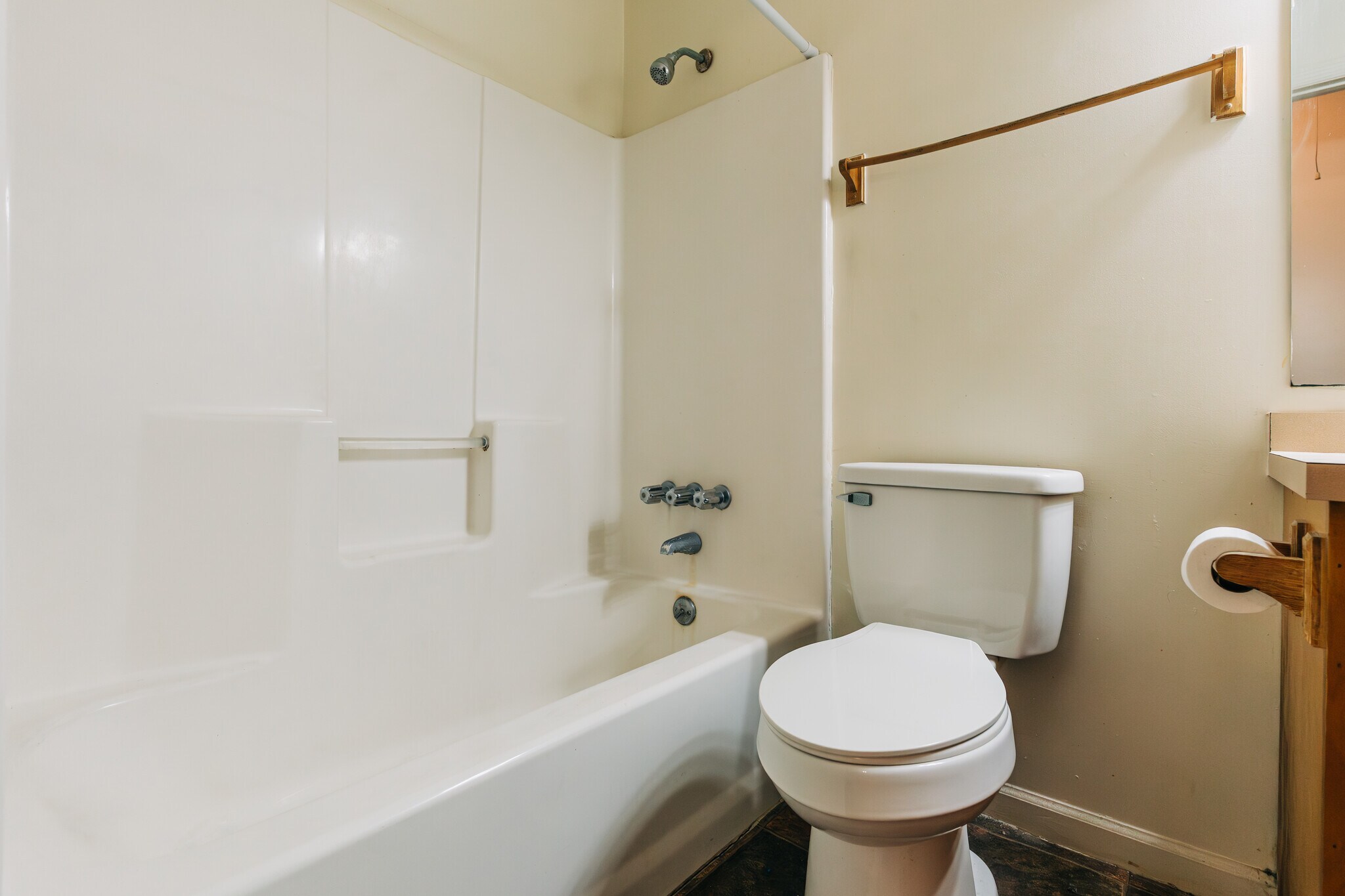 Building Photo - 1202 Douglas MacArthur St