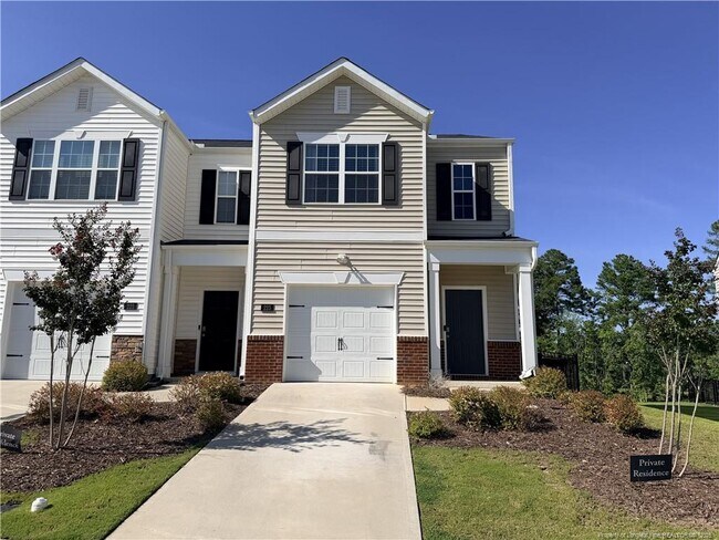 Building Photo - 225 David Hl Dr
