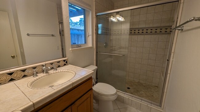 Building Photo - Bright and Cozy 3 Bedroom Home In Pacific ...